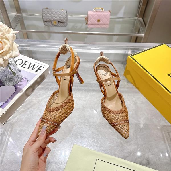 2025112818418844 260